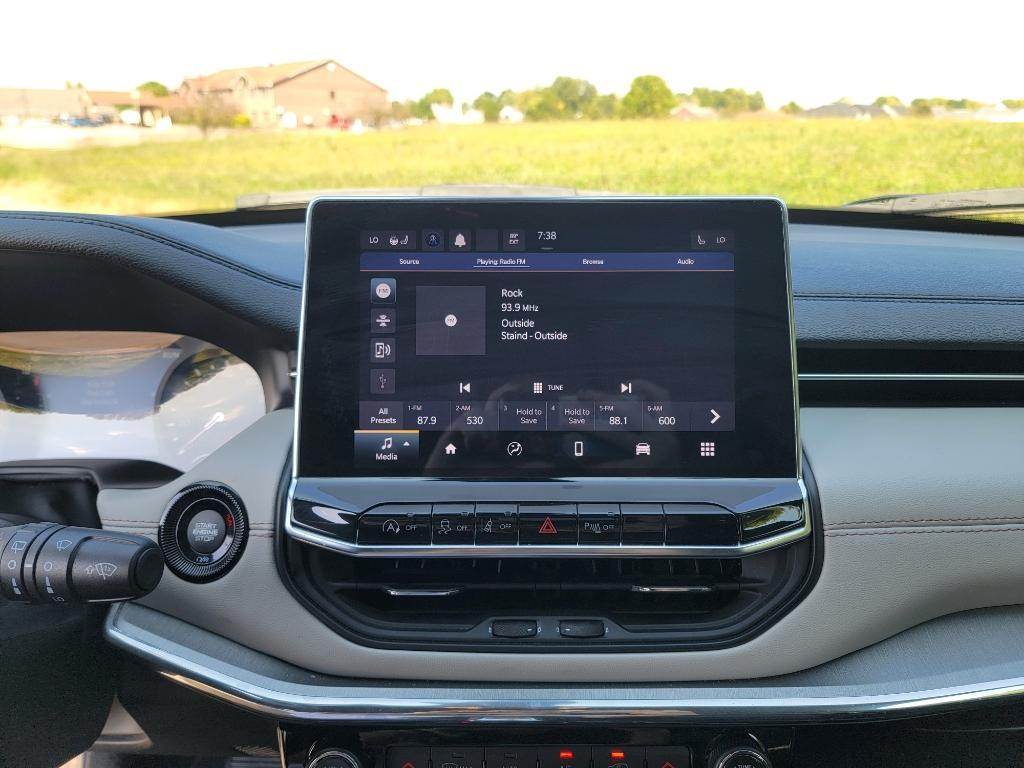 used 2024 Jeep Compass car