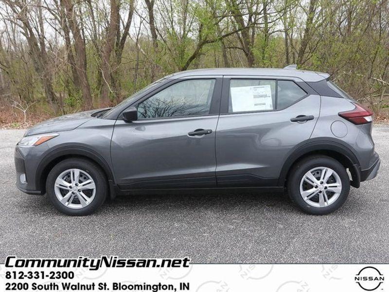 new 2025 Nissan Kicks Play car, priced at $22,571
