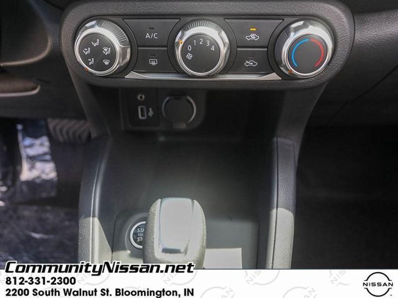 new 2025 Nissan Kicks Play car, priced at $22,571