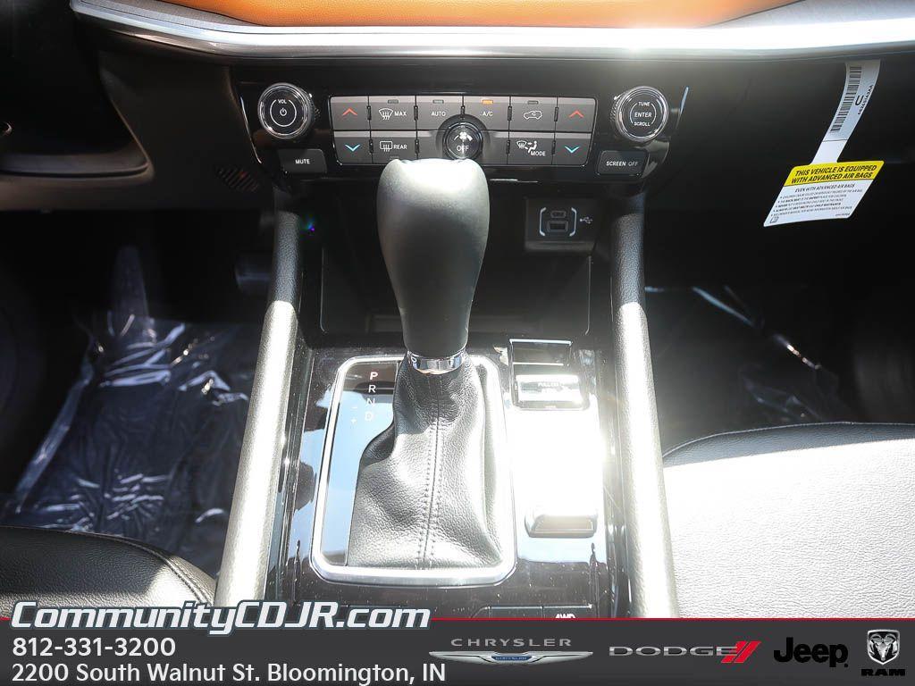 new 2025 Jeep Compass car, priced at $32,317