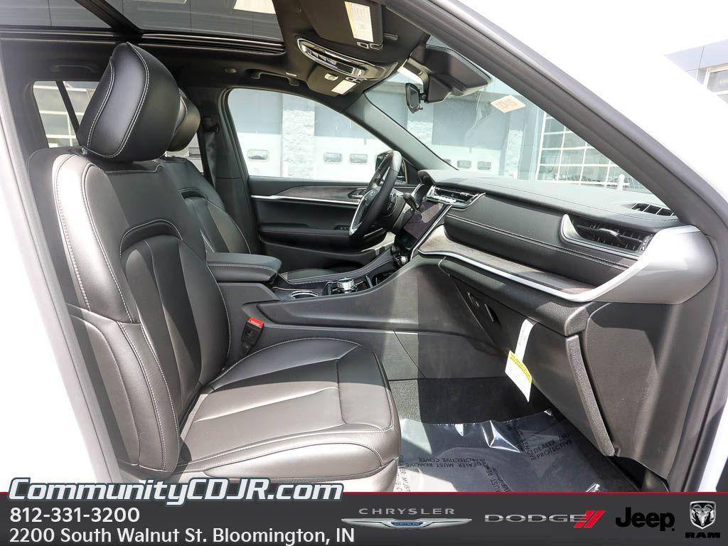 new 2025 Jeep Grand Cherokee car, priced at $47,891