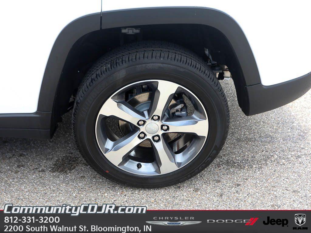 new 2025 Jeep Grand Cherokee car, priced at $47,891