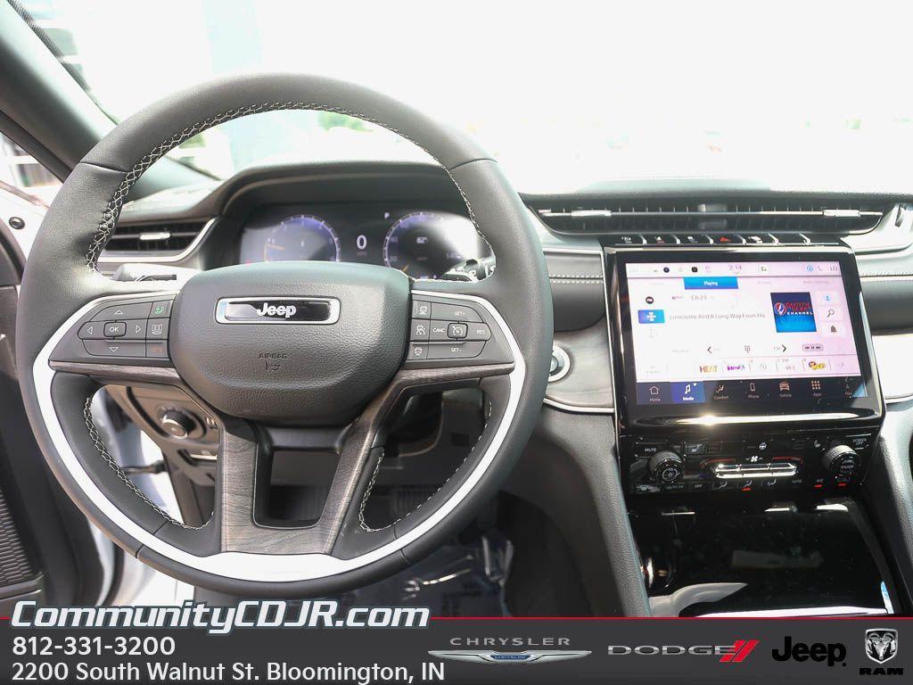 new 2025 Jeep Grand Cherokee car, priced at $47,891