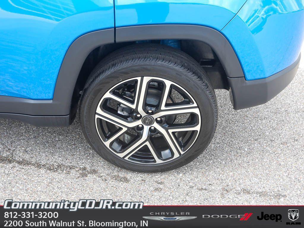 new 2025 Jeep Compass car, priced at $32,000