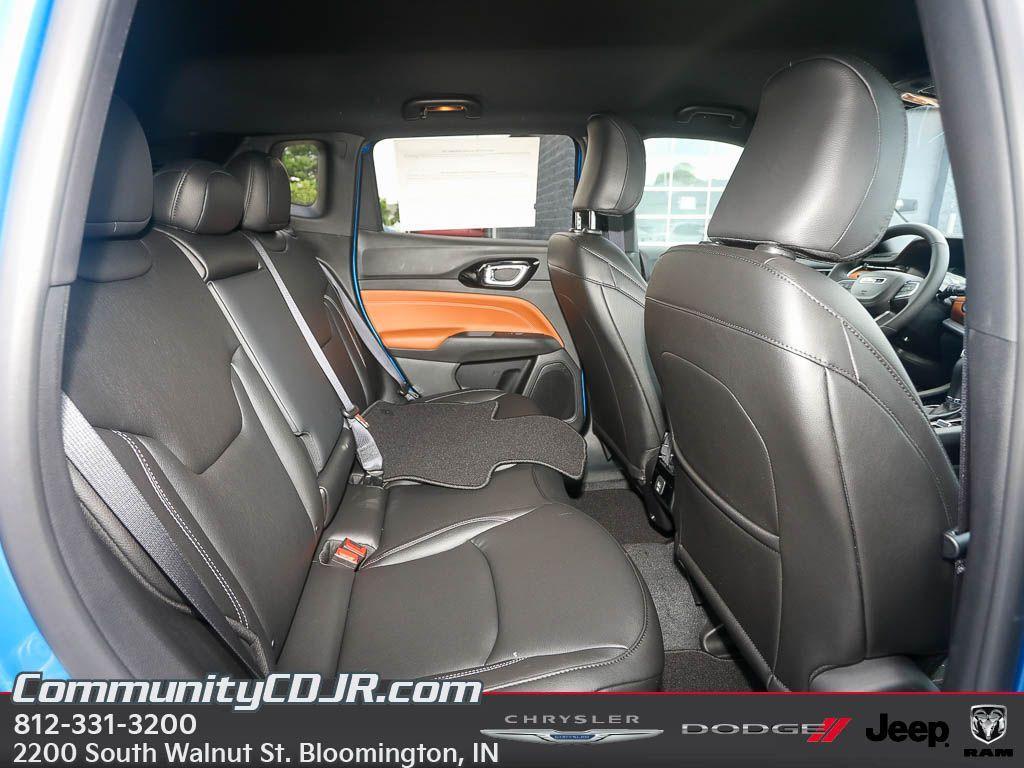 new 2025 Jeep Compass car, priced at $32,000