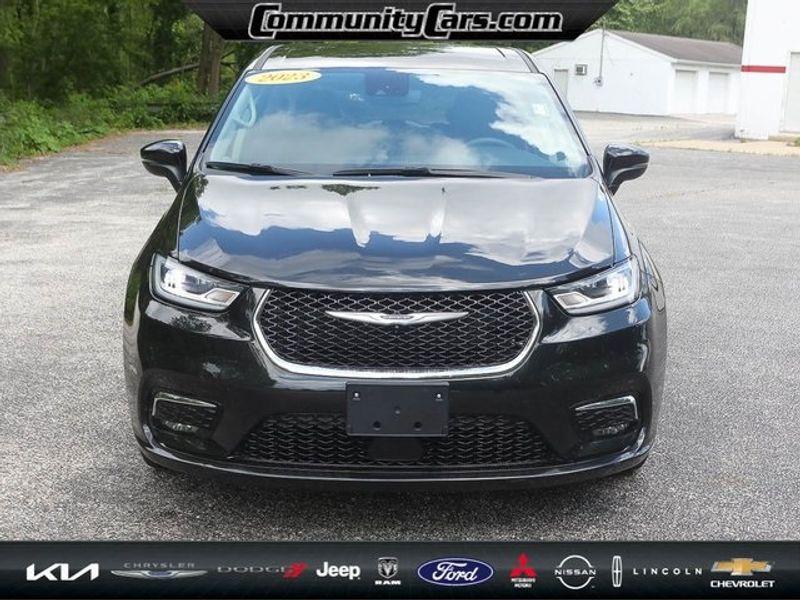 used 2023 Chrysler Pacifica car, priced at $25,800