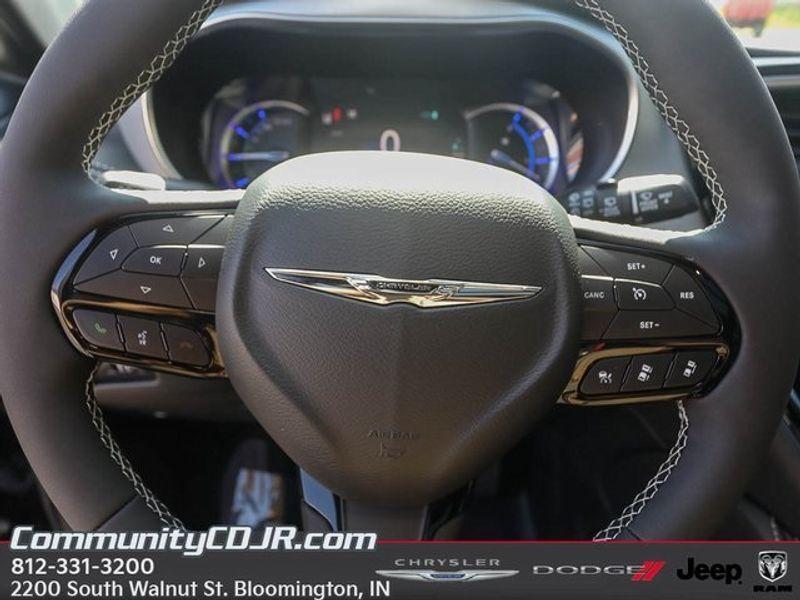 new 2025 Chrysler Pacifica Hybrid car, priced at $56,190