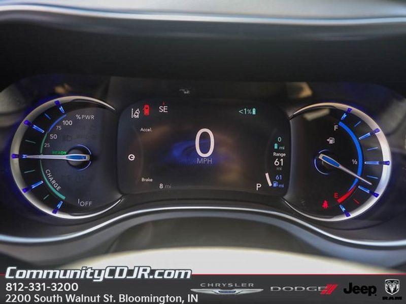 new 2025 Chrysler Pacifica Hybrid car, priced at $56,190