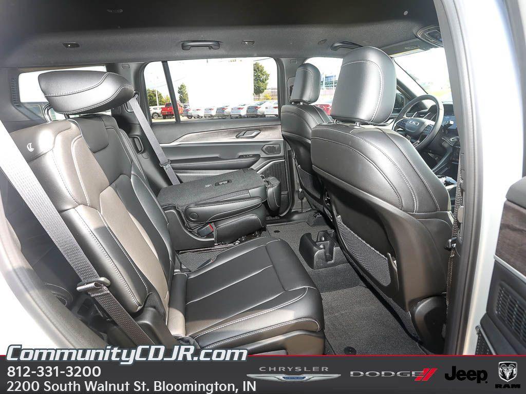 new 2025 Jeep Grand Cherokee L car, priced at $52,136
