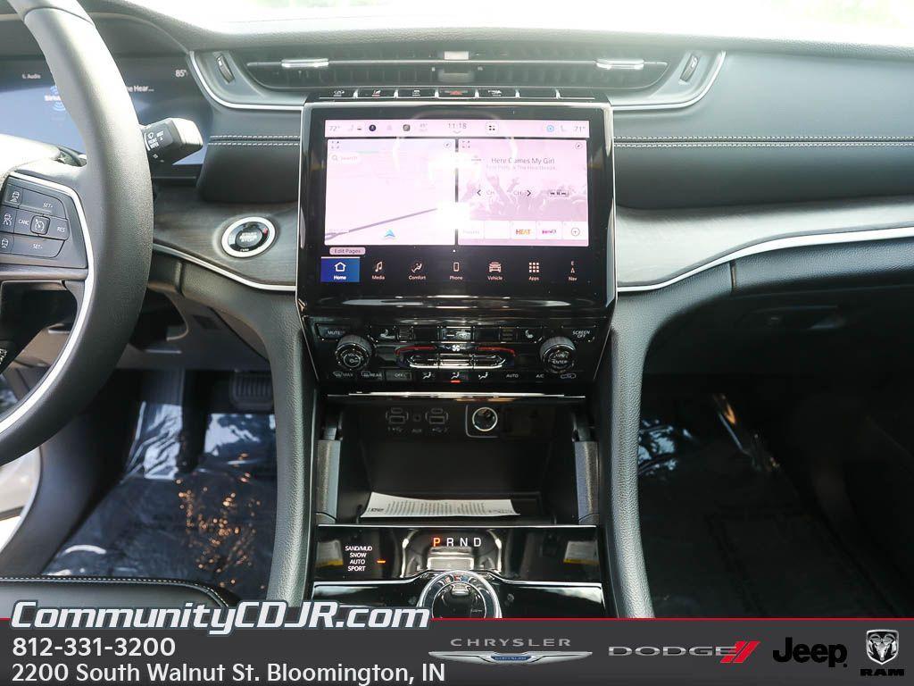 new 2025 Jeep Grand Cherokee L car, priced at $52,136