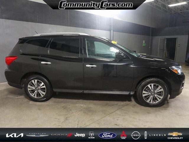 used 2017 Nissan Pathfinder car, priced at $13,281