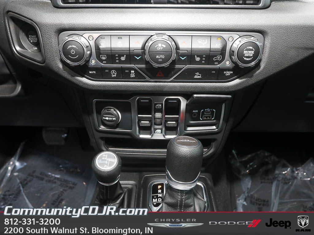 new 2025 Jeep Gladiator car, priced at $55,123