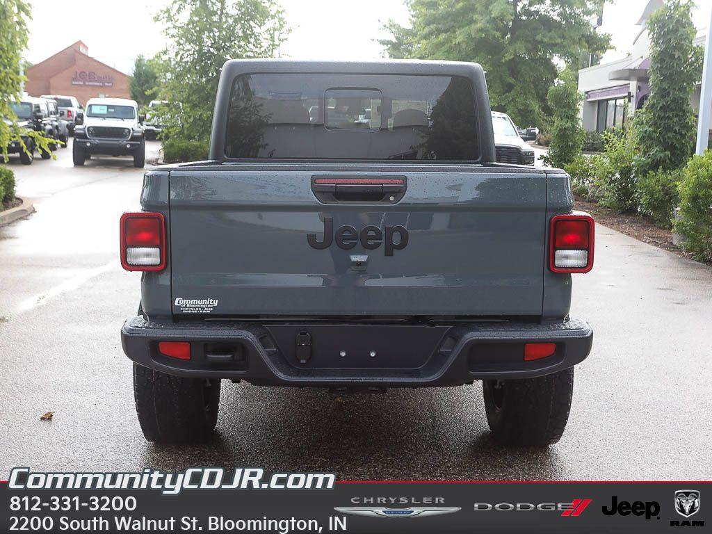 new 2025 Jeep Gladiator car, priced at $55,123