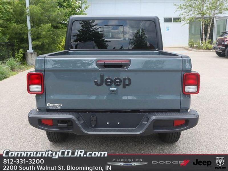 new 2025 Jeep Gladiator car, priced at $48,500