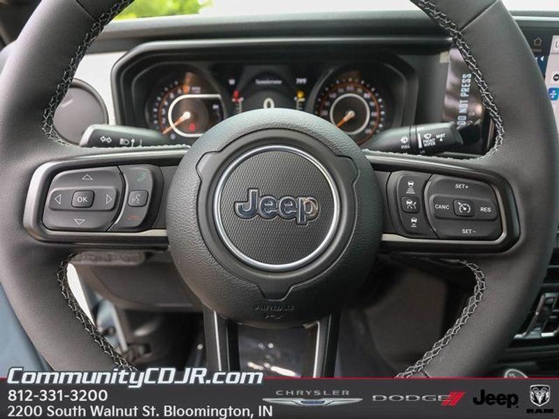 new 2025 Jeep Gladiator car, priced at $48,500