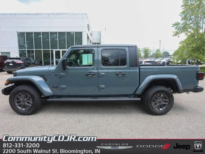 new 2025 Jeep Gladiator car, priced at $48,500