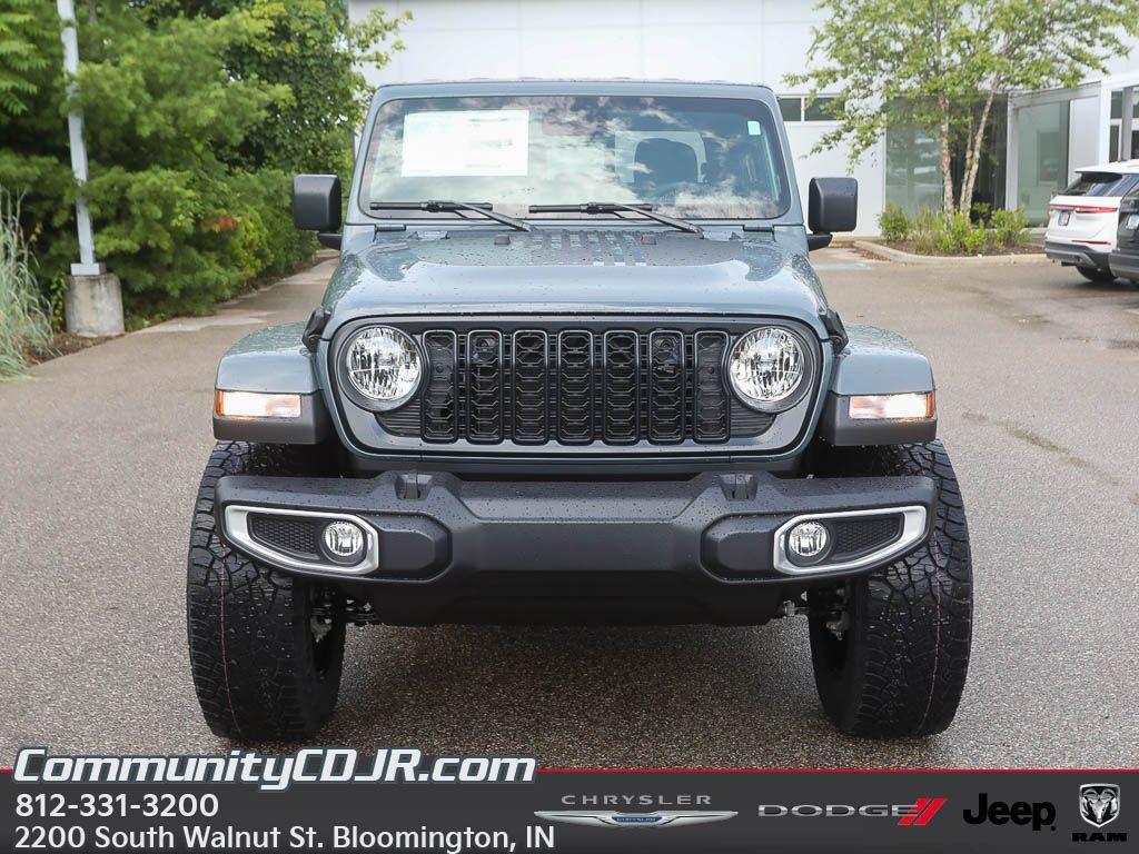 new 2025 Jeep Gladiator car, priced at $55,123