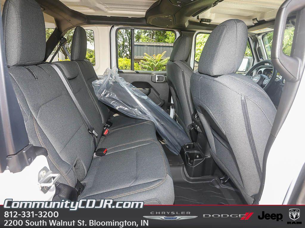 new 2025 Jeep Wrangler car, priced at $51,585