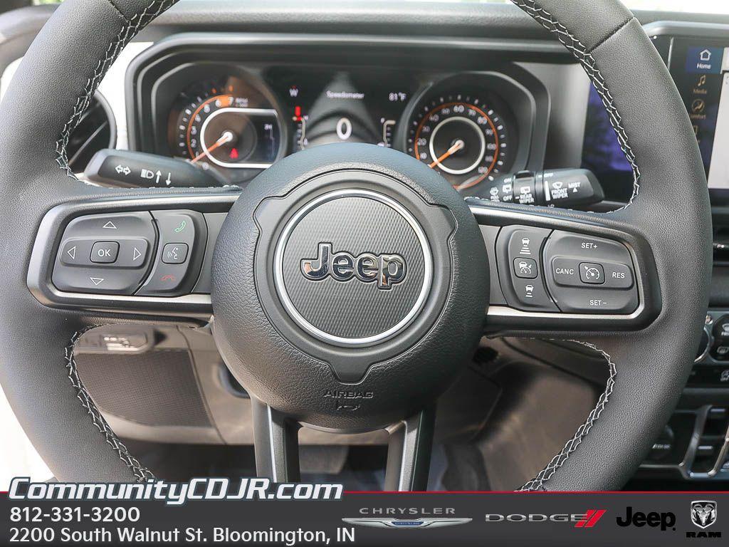new 2025 Jeep Wrangler car, priced at $51,585