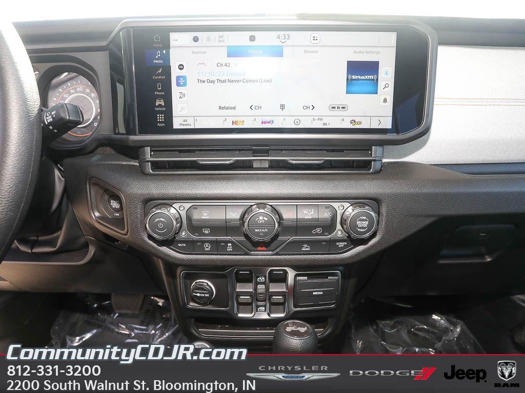 new 2026 Jeep Wrangler car, priced at $42,985