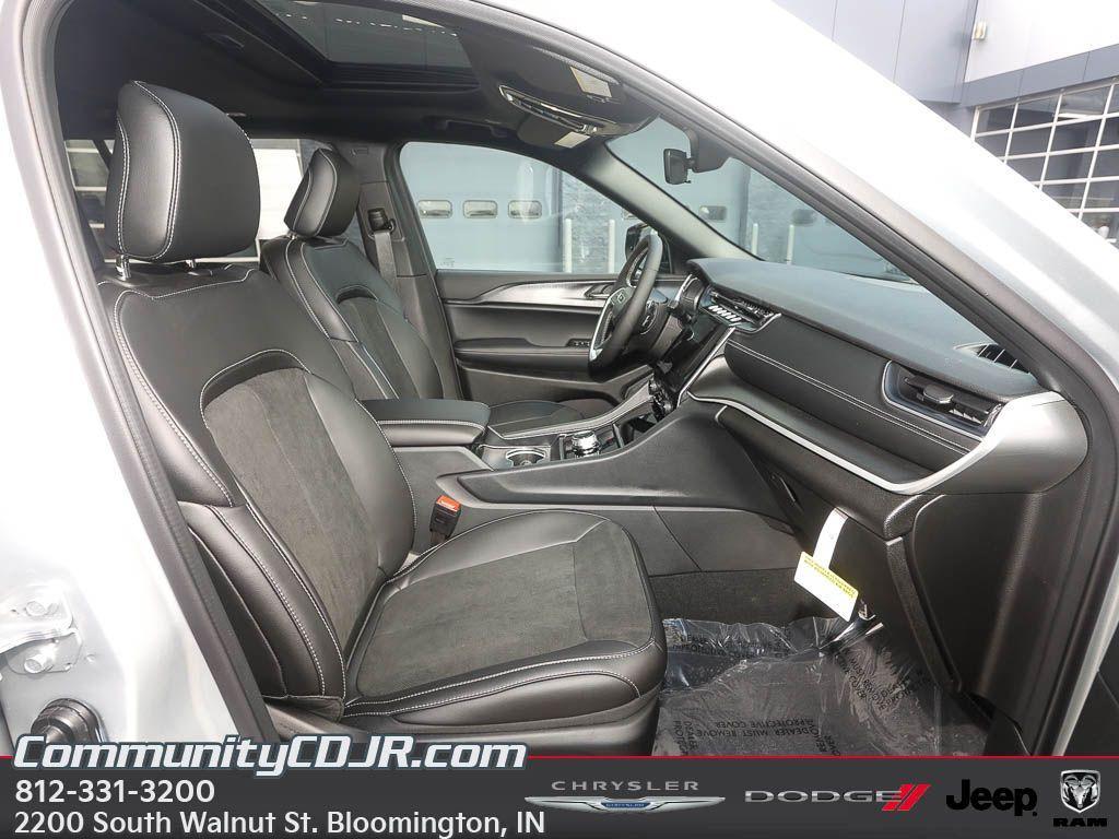 new 2025 Jeep Grand Cherokee L car, priced at $48,241