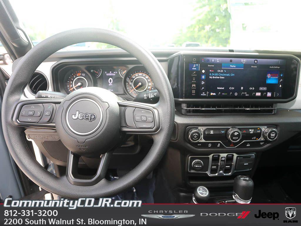 new 2025 Jeep Wrangler car, priced at $38,750