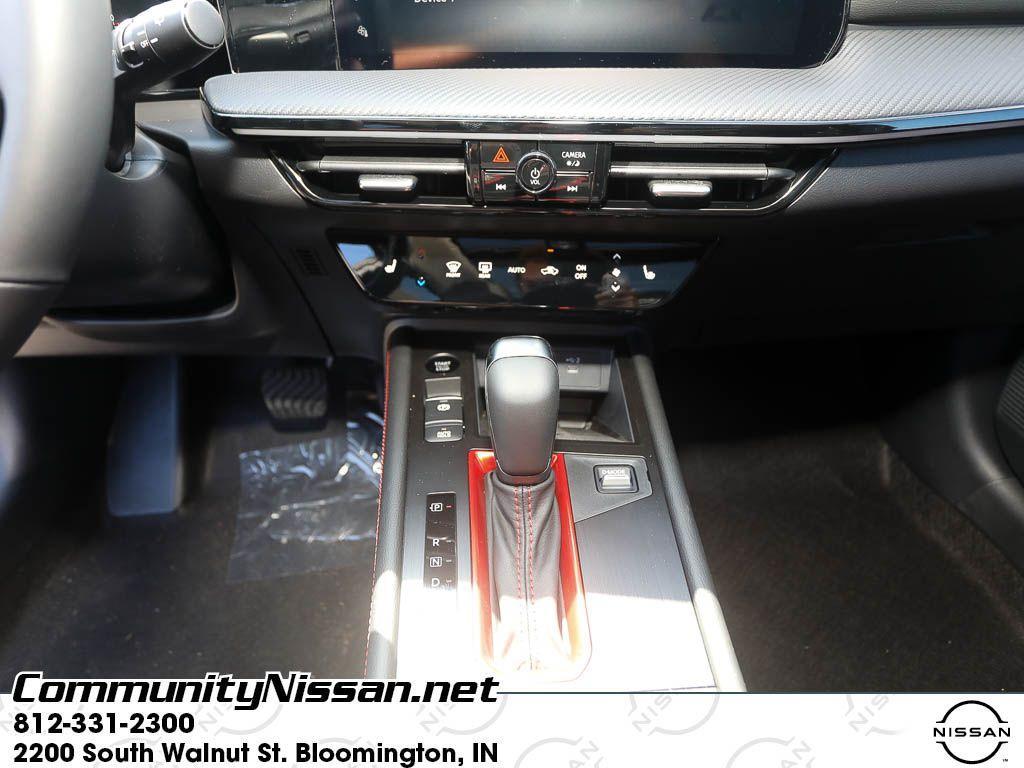 new 2025 Nissan Kicks car, priced at $30,263
