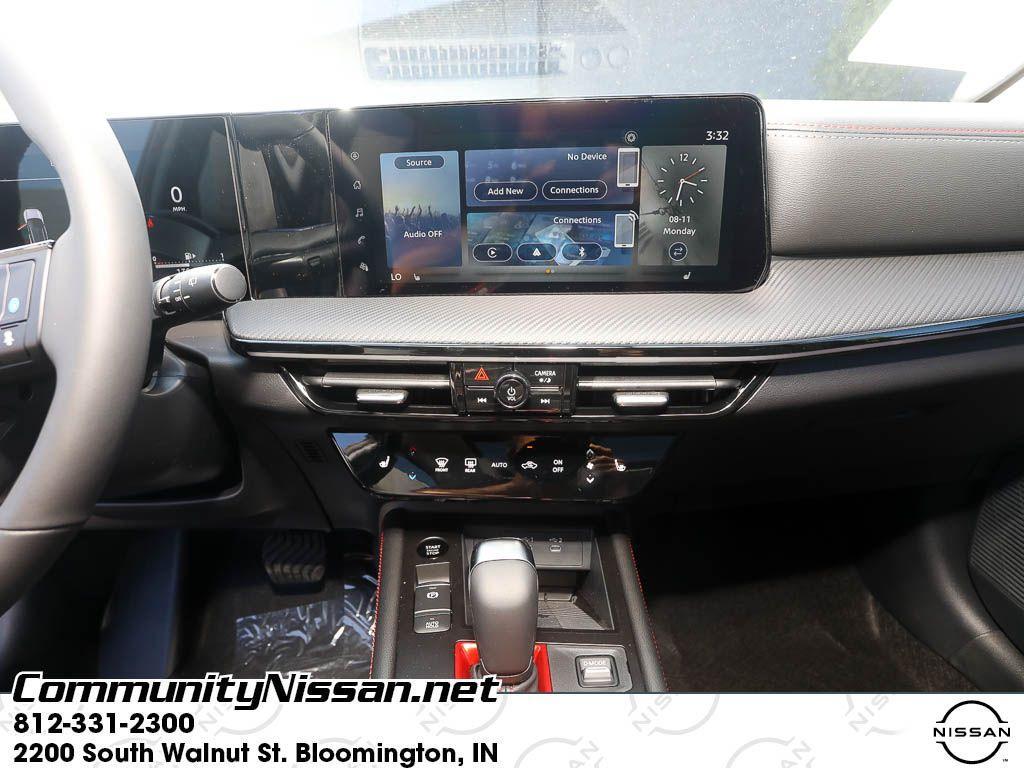 new 2025 Nissan Kicks car, priced at $30,263