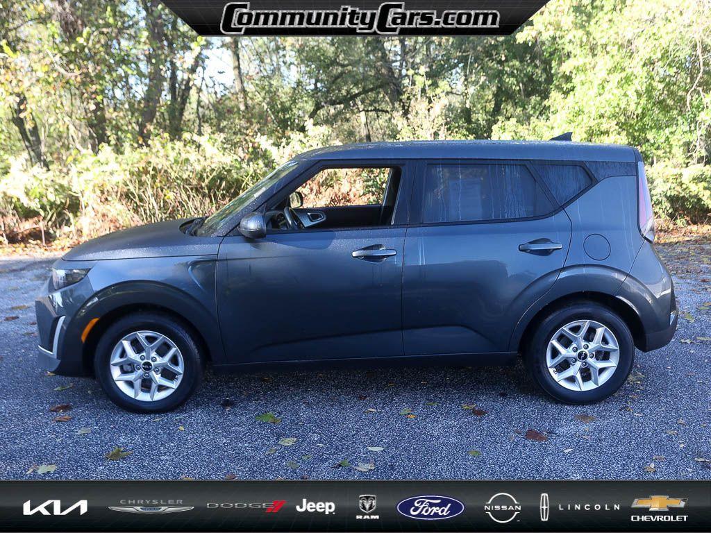 used 2024 Kia Soul car, priced at $15,527