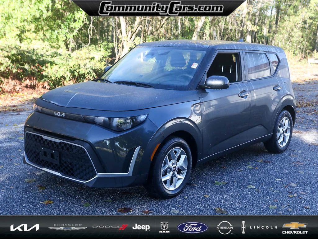 used 2024 Kia Soul car, priced at $15,527
