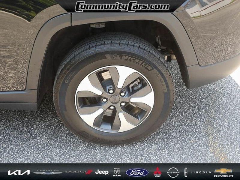 used 2022 Jeep Grand Cherokee 4xe car, priced at $32,500