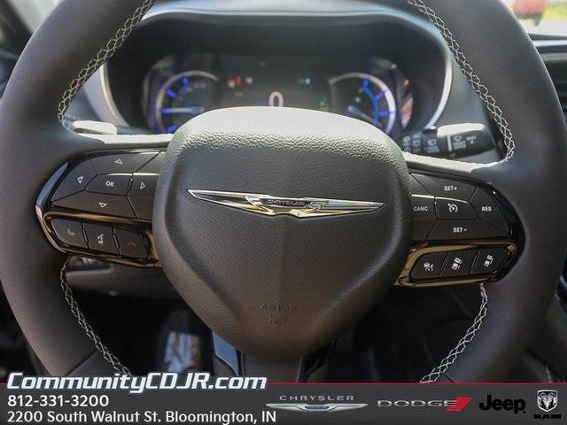 new 2025 Chrysler Pacifica Hybrid car, priced at $60,556