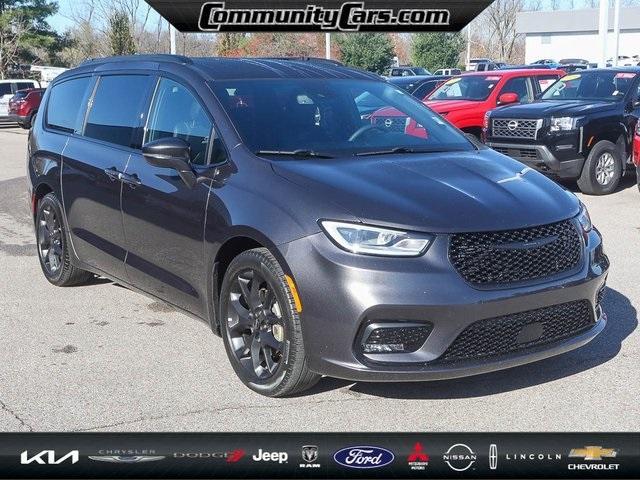 used 2022 Chrysler Pacifica car, priced at $25,900