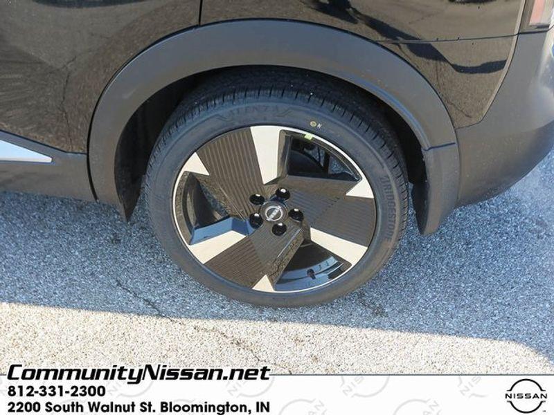 new 2025 Nissan Kicks car, priced at $28,847
