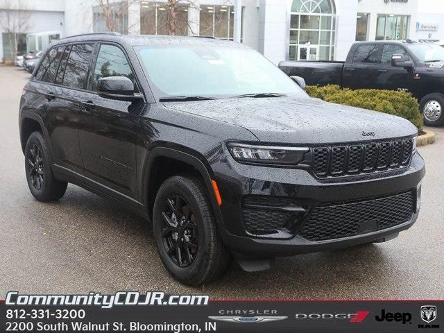 new 2025 Jeep Grand Cherokee car, priced at $45,542