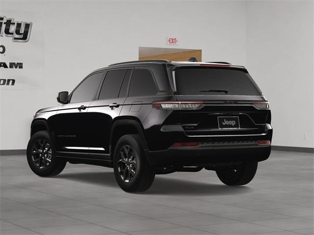 new 2025 Jeep Grand Cherokee car, priced at $46,000