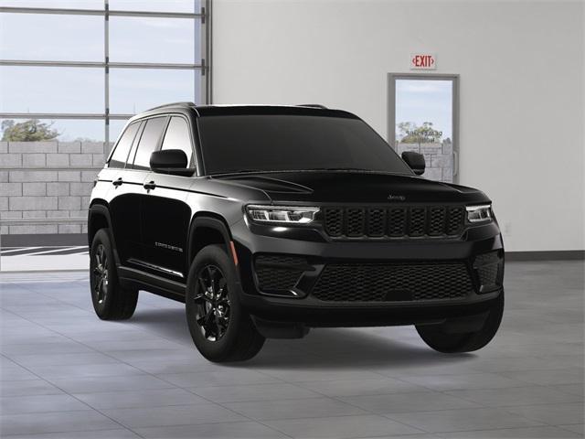 new 2025 Jeep Grand Cherokee car, priced at $46,000