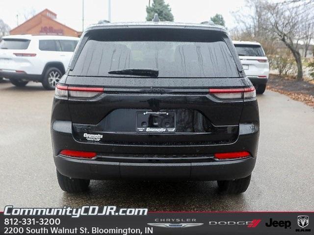 new 2025 Jeep Grand Cherokee car, priced at $45,542