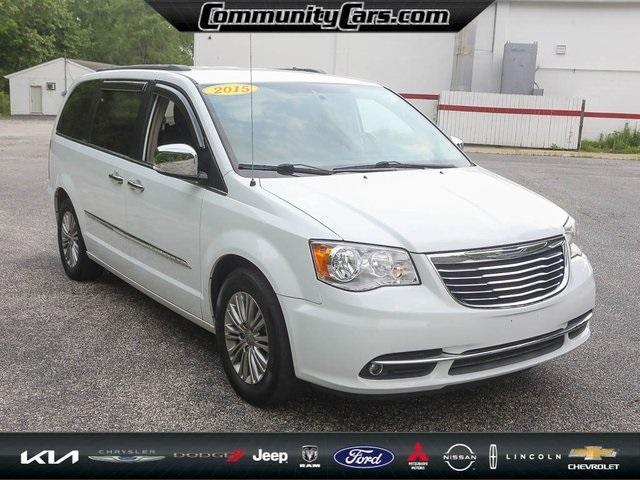 used 2015 Chrysler Town & Country car