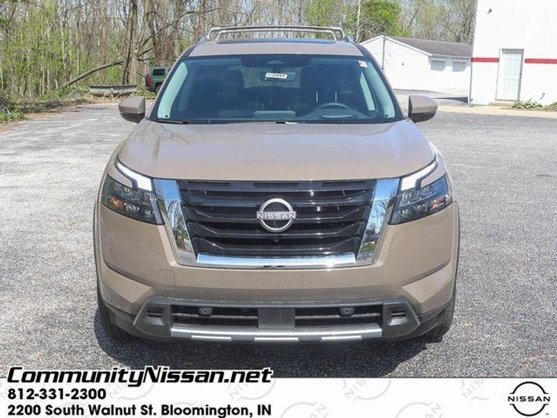 new 2025 Nissan Pathfinder car, priced at $51,828