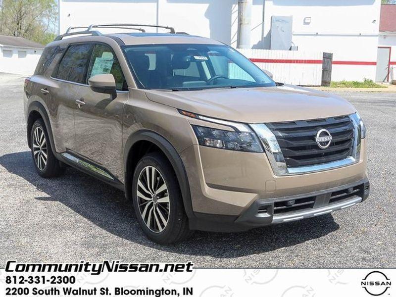 new 2025 Nissan Pathfinder car, priced at $51,828