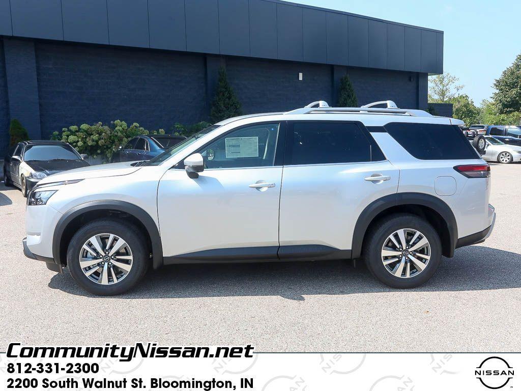 new 2025 Nissan Pathfinder car, priced at $43,586