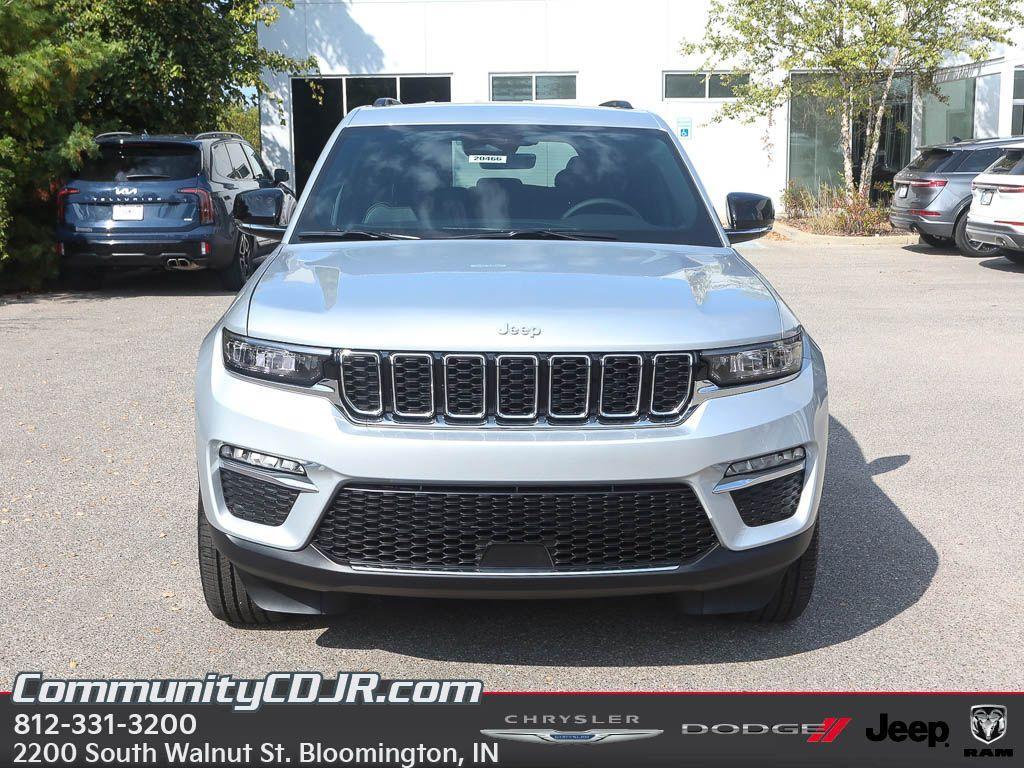 new 2025 Jeep Grand Cherokee car, priced at $48,389