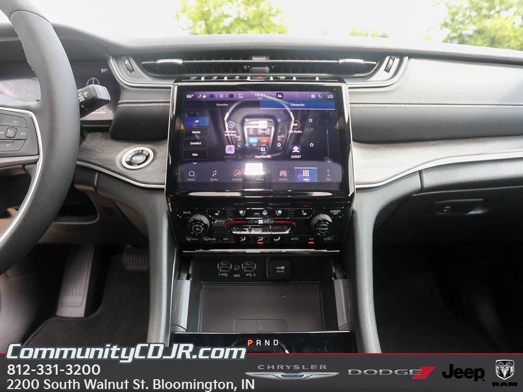 new 2025 Jeep Grand Cherokee L car, priced at $52,707
