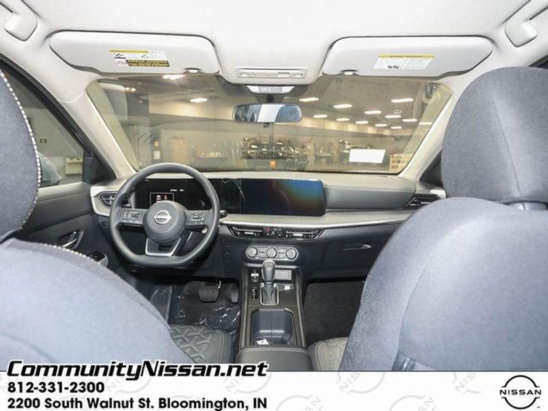 new 2025 Nissan Kicks car, priced at $27,674