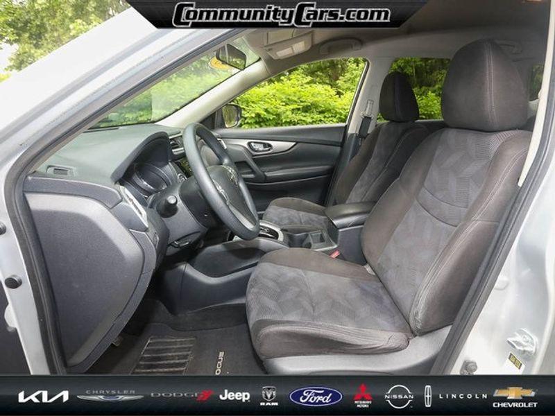 used 2015 Nissan Rogue car, priced at $10,424