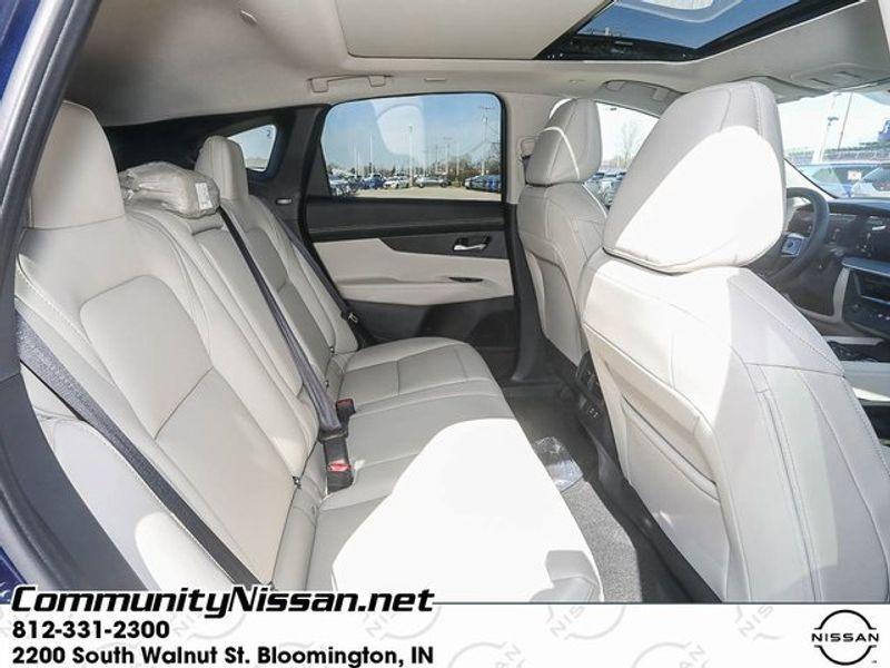 new 2025 Nissan Murano car, priced at $45,945