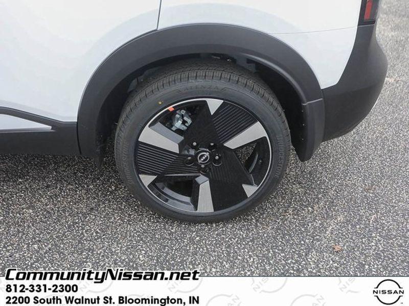 new 2025 Nissan Kicks car, priced at $29,167