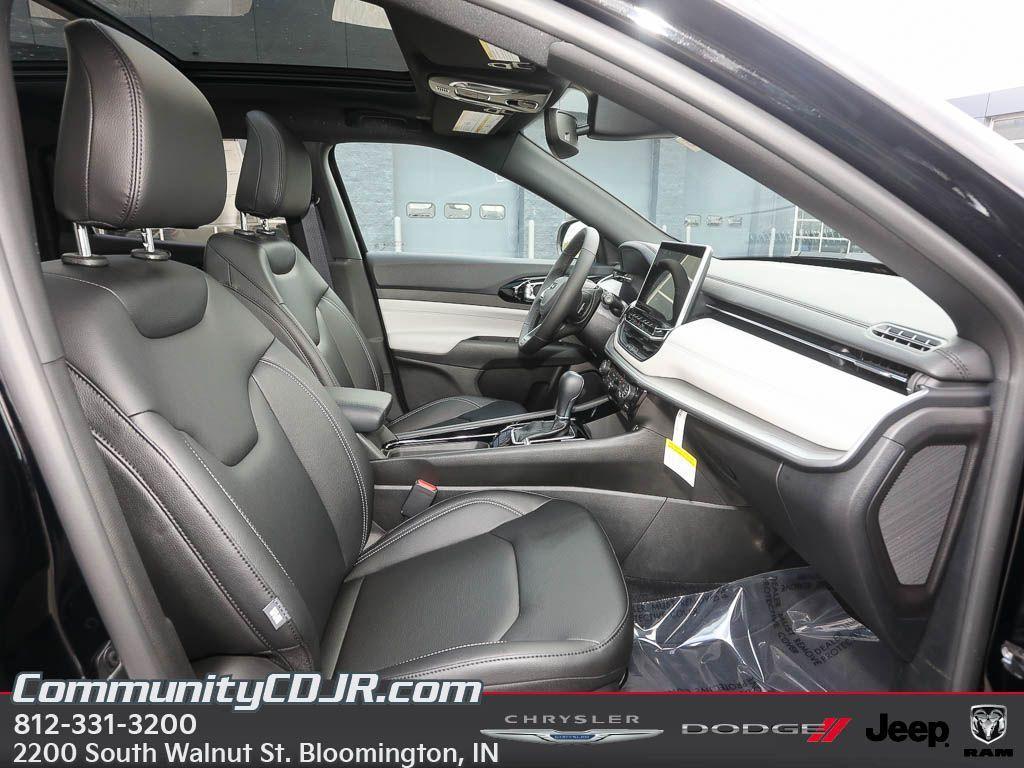 new 2025 Jeep Compass car, priced at $34,914