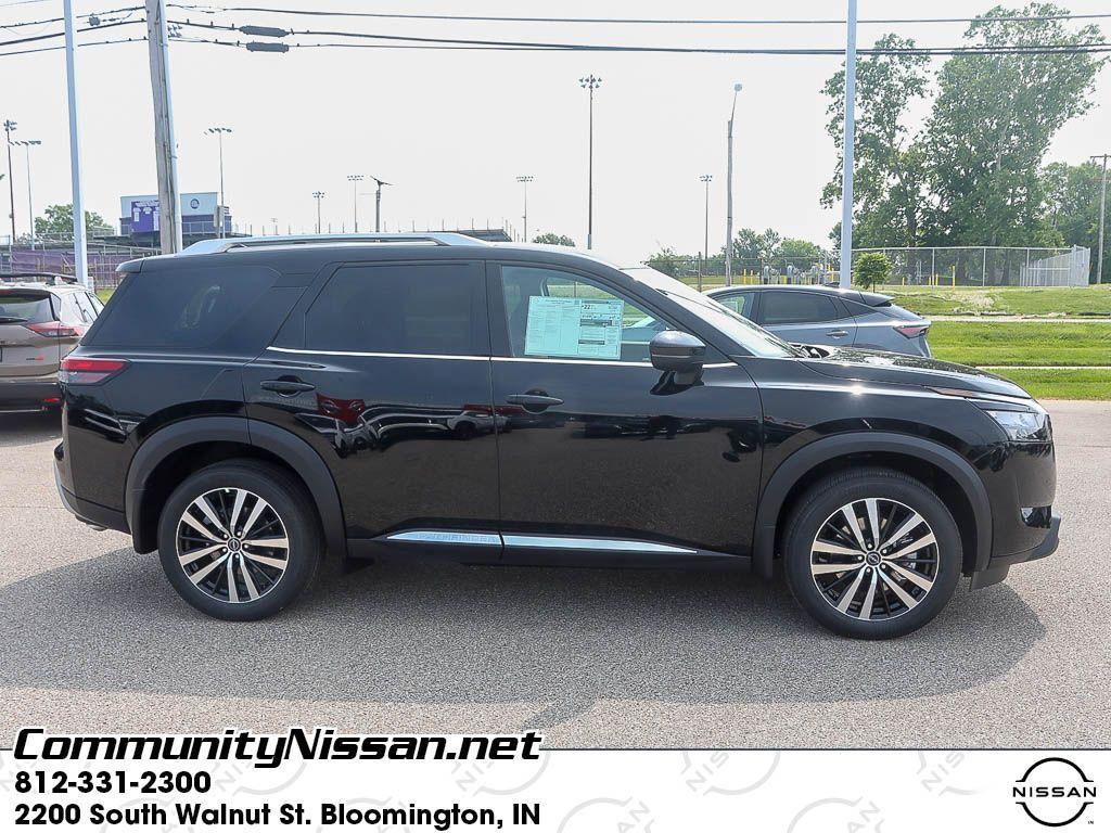new 2025 Nissan Pathfinder car, priced at $50,004